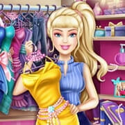 Barbie\'s Closet